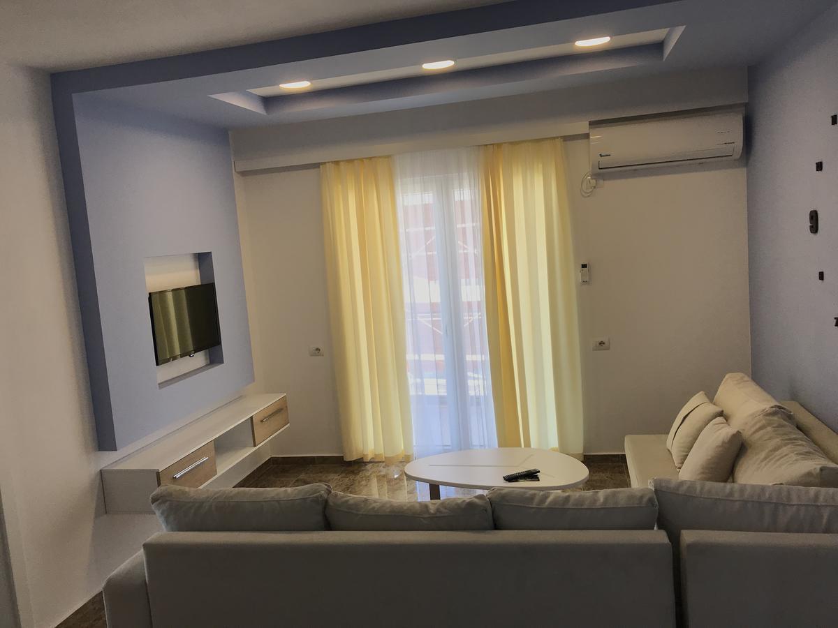 VelipojëElvin Deluxe公寓 外观 照片